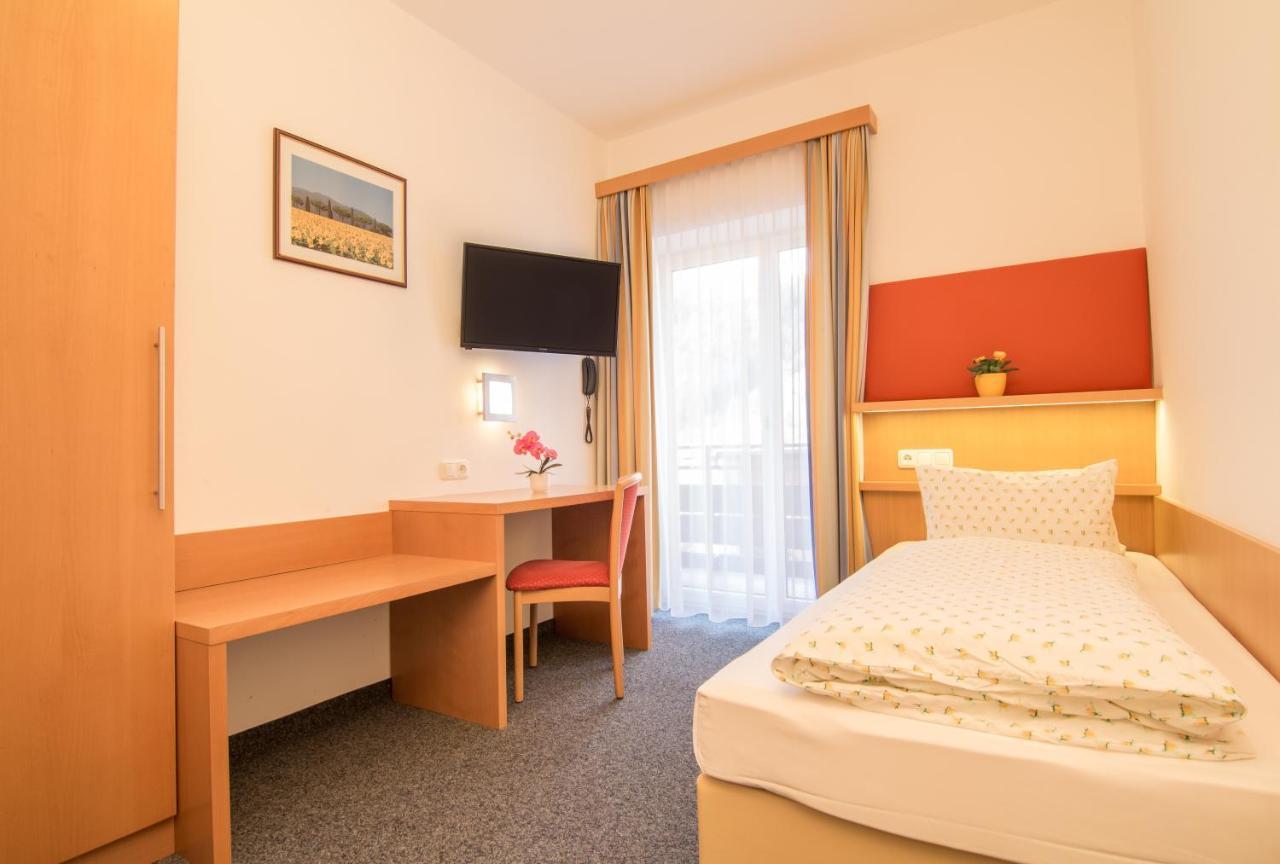 Hotel Gasthof Stefansbruecke Mutters Exterior photo